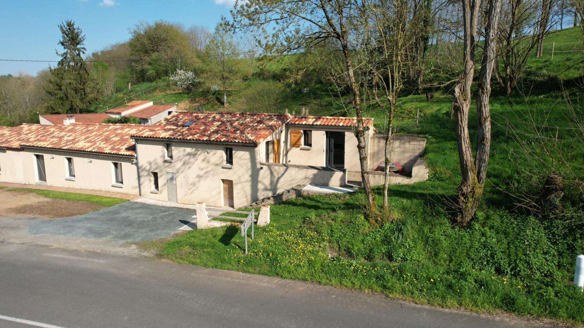Appartement Au Calme Bournezeau Exterior photo